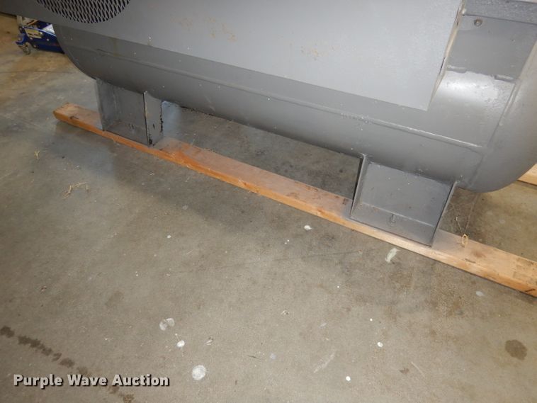 image for item HD9319 Reliance air compressor