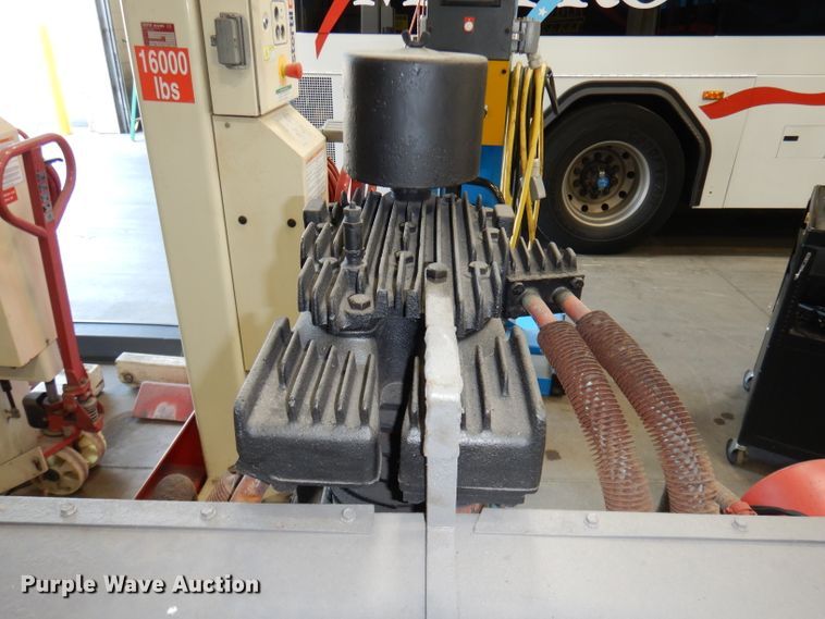 image for item HD9319 Reliance air compressor