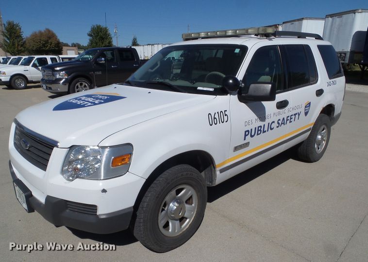 image for item HF9522 2006 Ford Explorer XLS  SUV