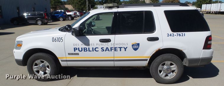 image for item HF9522 2006 Ford Explorer XLS  SUV