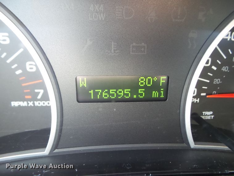 image for item HF9522 2006 Ford Explorer XLS  SUV