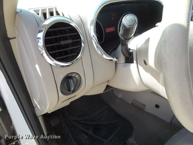 image for item HF9522 2006 Ford Explorer XLS  SUV