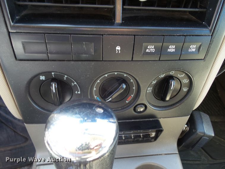 image for item HF9522 2006 Ford Explorer XLS  SUV