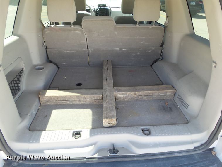 image for item HF9522 2006 Ford Explorer XLS  SUV