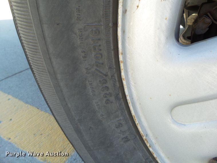 image for item HF9522 2006 Ford Explorer XLS  SUV