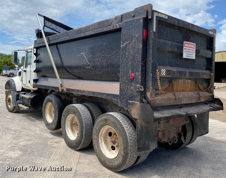 image for item HG9137 2009 Mack Granite GU713  dump truck