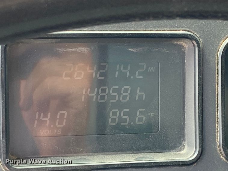 image for item HG9137 2009 Mack Granite GU713  dump truck