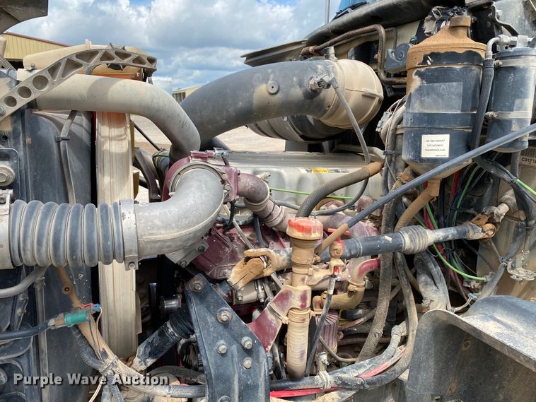 image for item HG9137 2009 Mack Granite GU713  dump truck