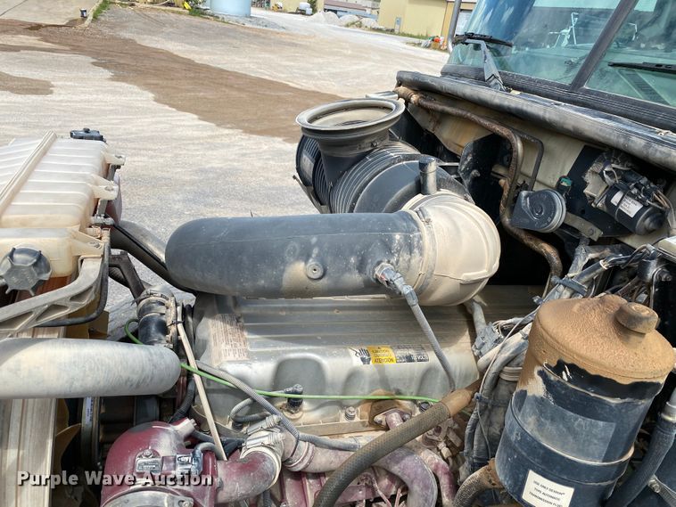 image for item HG9137 2009 Mack Granite GU713  dump truck