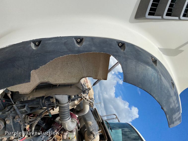 image for item HG9137 2009 Mack Granite GU713  dump truck