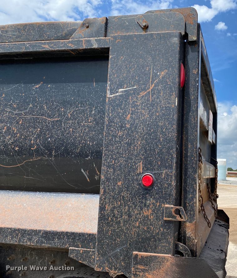 image for item HG9137 2009 Mack Granite GU713  dump truck