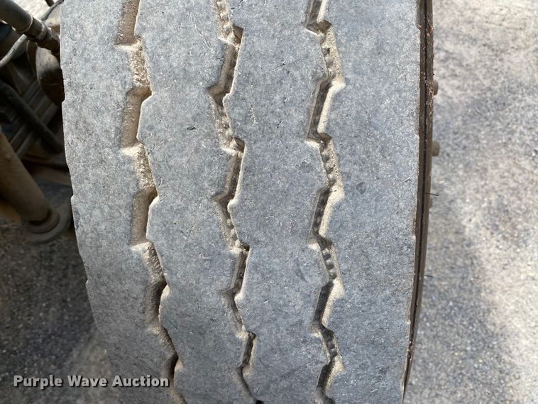 image for item HG9137 2009 Mack Granite GU713  dump truck