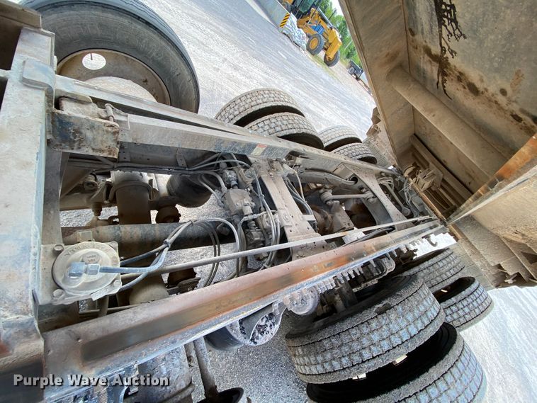 image for item HG9137 2009 Mack Granite GU713  dump truck