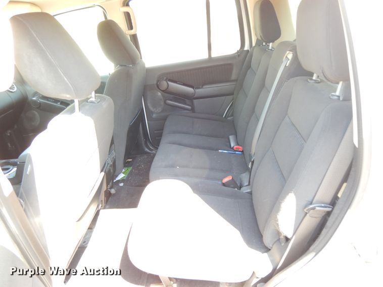 image for item HJ9577 2010 Ford Explorer XLT  SUV