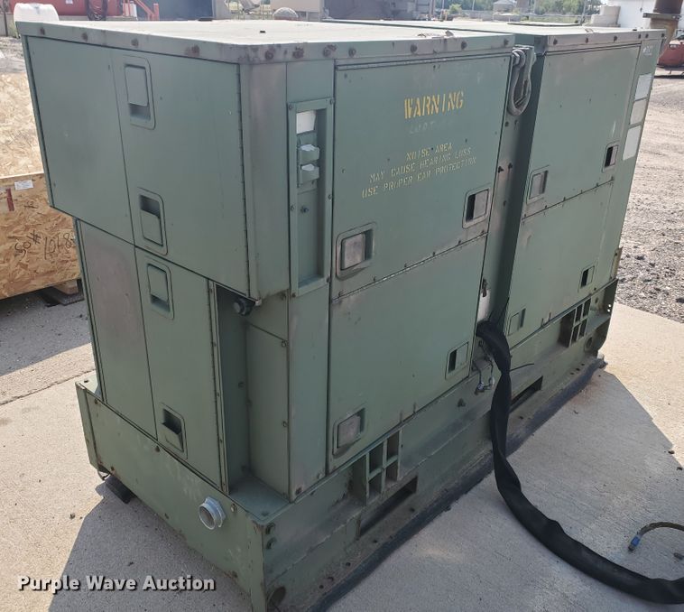 image for item HK9238 1973 Military Design 70-900 generator