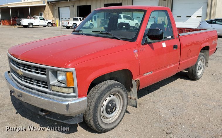 image for item HK9239 1994 Chevrolet Cheyenne 1500  pickup truck