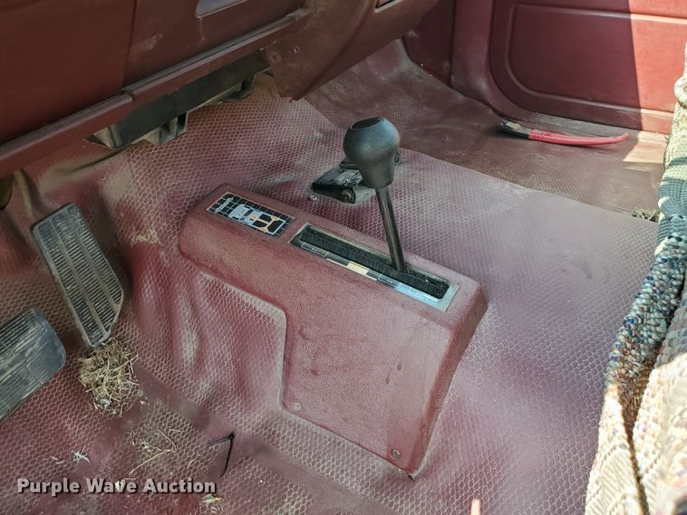 image for item HK9239 1994 Chevrolet Cheyenne 1500  pickup truck