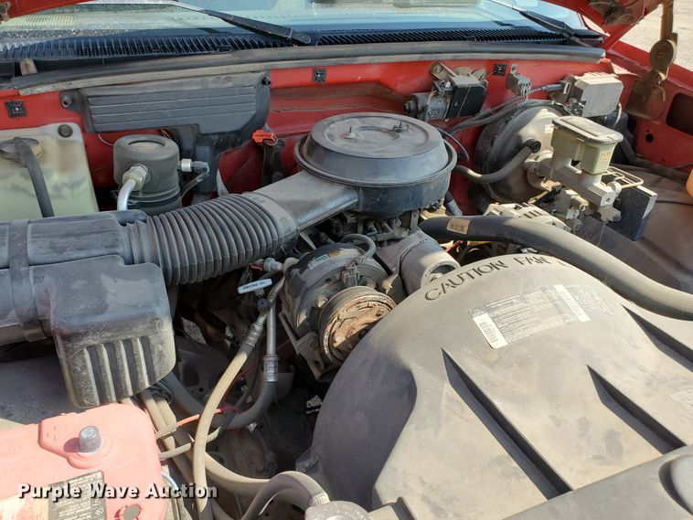 image for item HK9239 1994 Chevrolet Cheyenne 1500  pickup truck