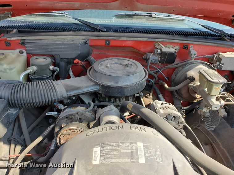 image for item HK9239 1994 Chevrolet Cheyenne 1500  pickup truck