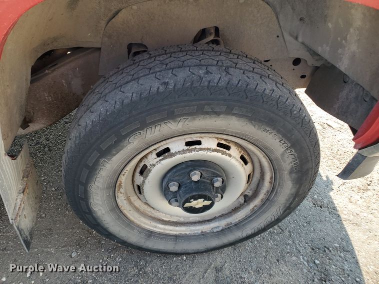 image for item HK9239 1994 Chevrolet Cheyenne 1500  pickup truck