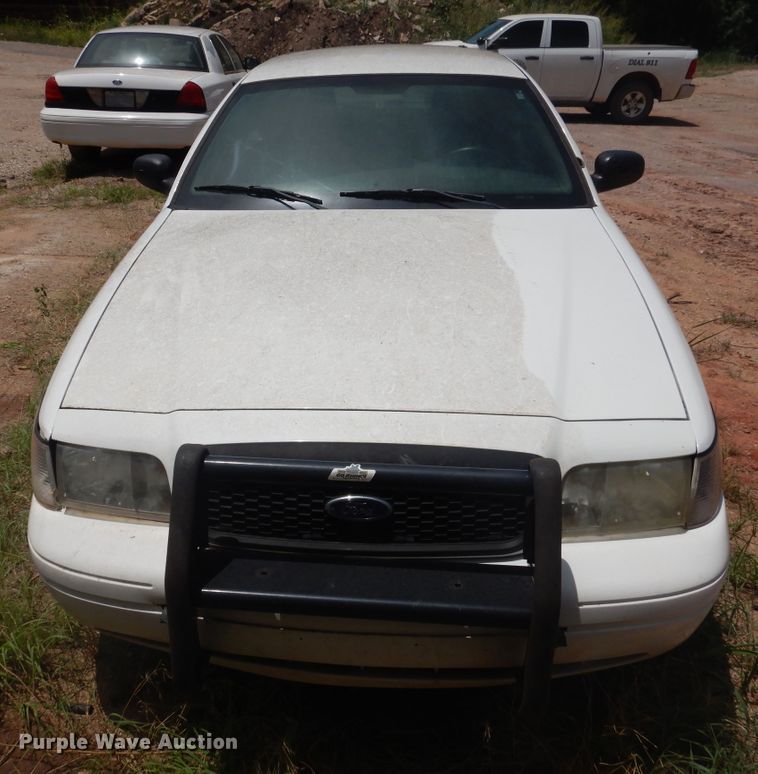 image for item HO9009 2011 Ford Crown Victoria Police Interceptor