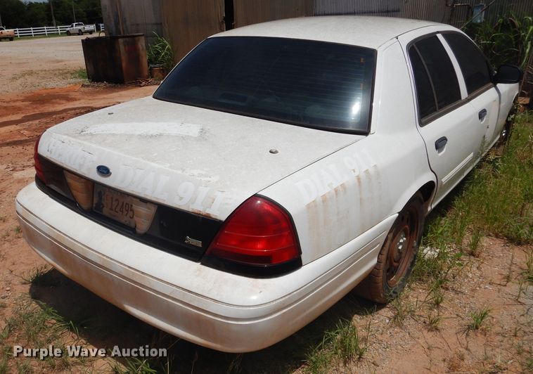 image for item HO9009 2011 Ford Crown Victoria Police Interceptor