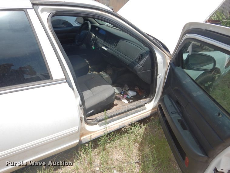 image for item HO9009 2011 Ford Crown Victoria Police Interceptor