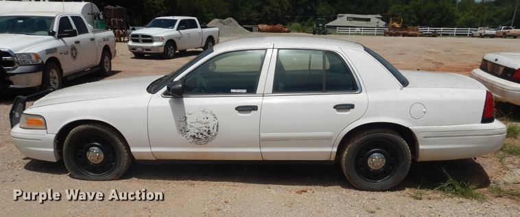 image for item HO9010 2006 Ford Crown Victoria Police Interceptor