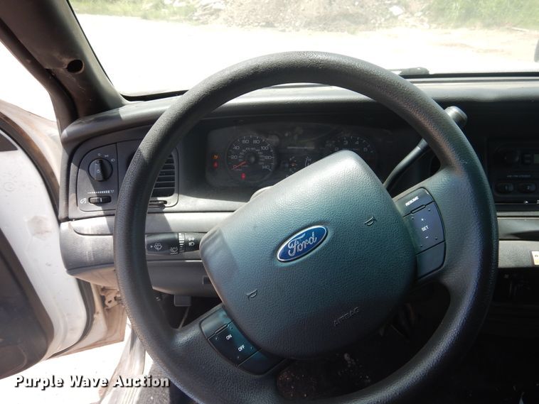 image for item HO9010 2006 Ford Crown Victoria Police Interceptor