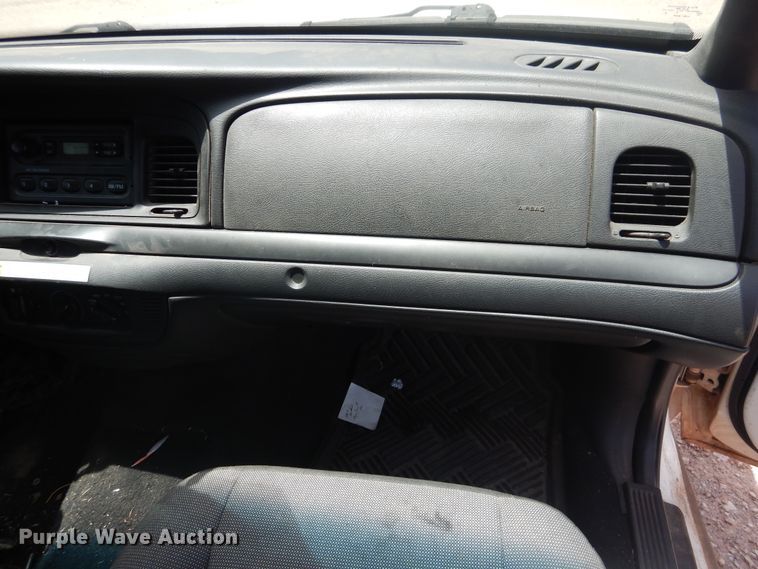 image for item HO9010 2006 Ford Crown Victoria Police Interceptor