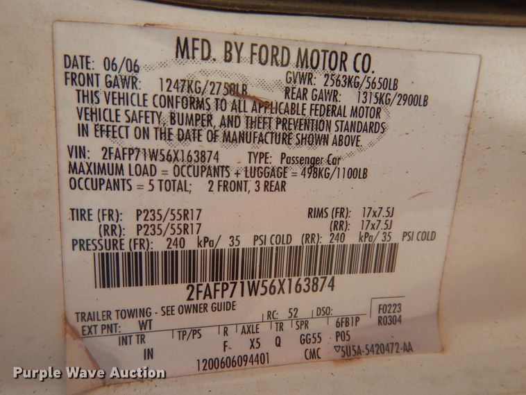 image for item HO9010 2006 Ford Crown Victoria Police Interceptor