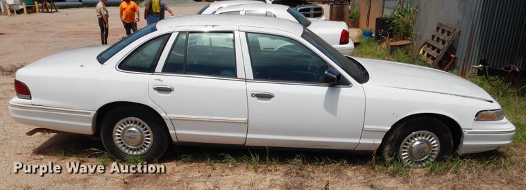 image for item HO9012 1996 Ford Crown Victoria Police Interceptor