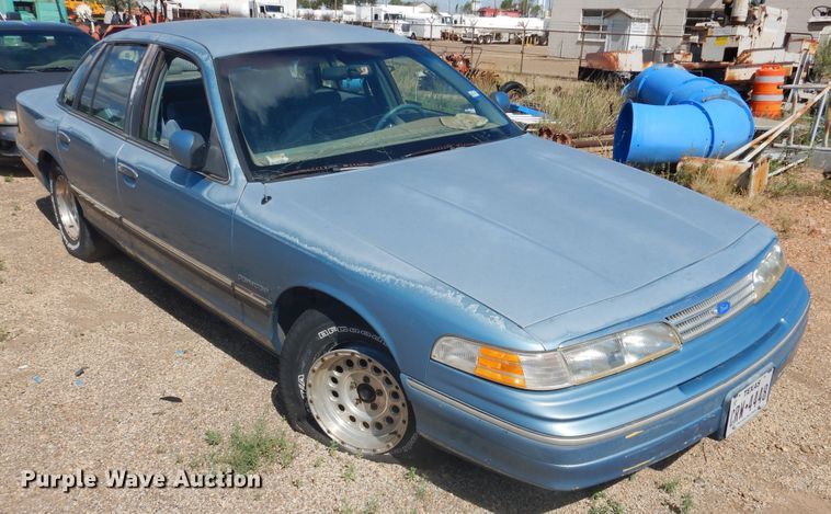 image for item HO9862 1993 Ford Crown Victoria