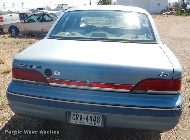 image for item HO9862 1993 Ford Crown Victoria