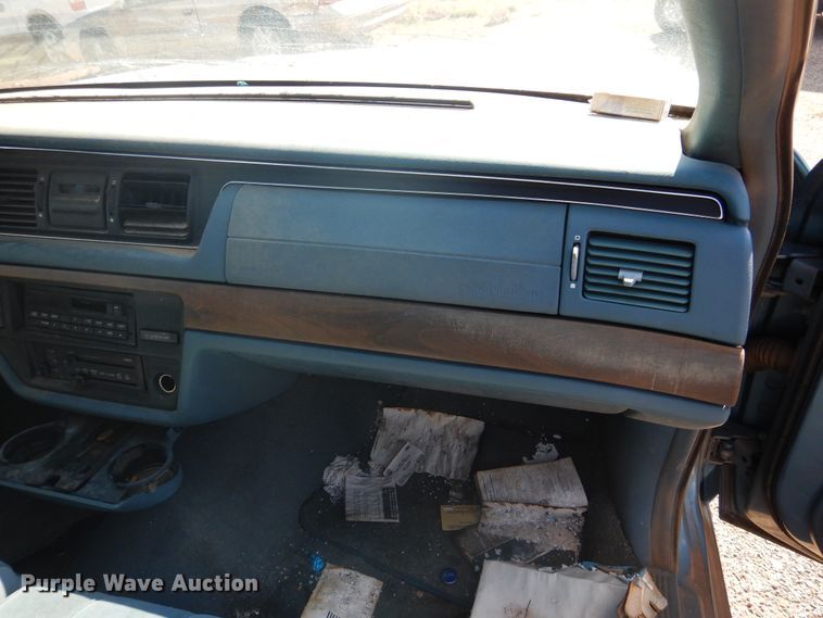 image for item HO9862 1993 Ford Crown Victoria