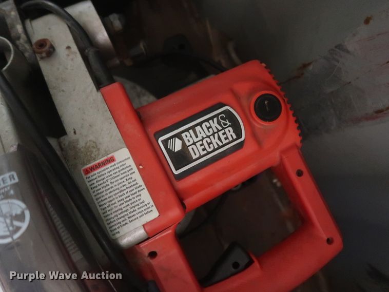 image for item HT9516 (20) electric saws and sanders