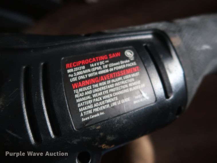 image for item HT9516 (20) electric saws and sanders