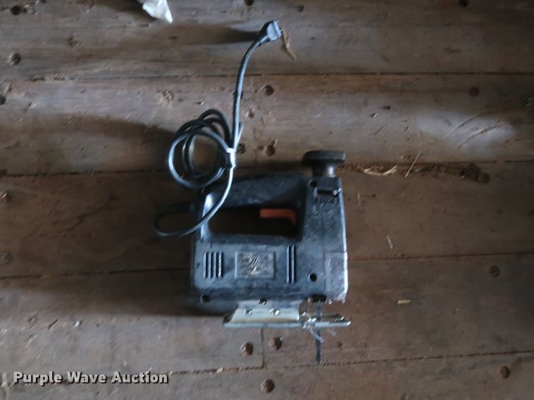 image for item HT9516 (20) electric saws and sanders