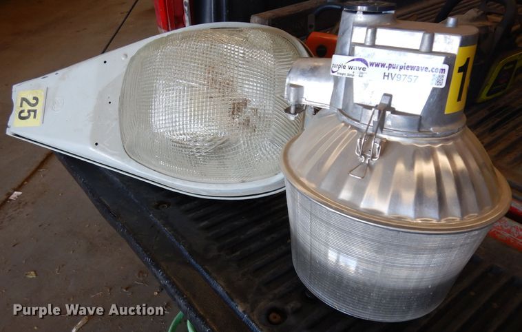 image for item HV9757 Light fixtures