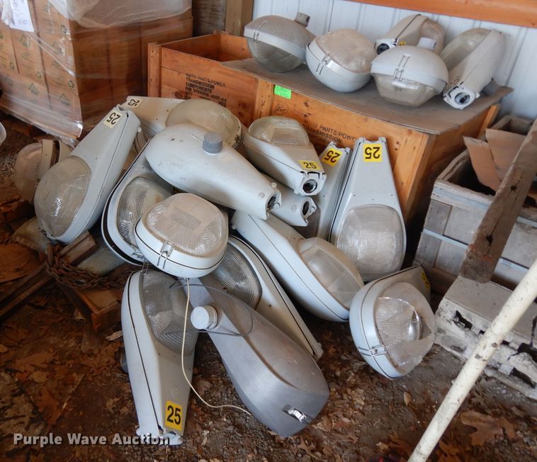 image for item HV9757 Light fixtures