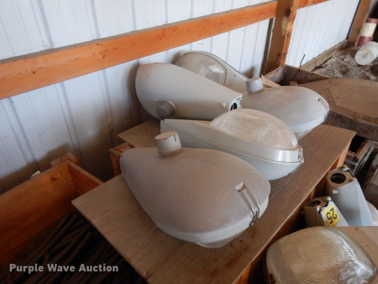 image for item HV9757 Light fixtures