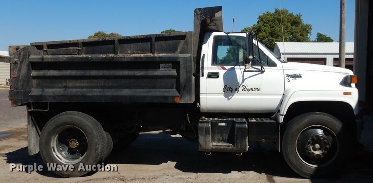 image for item HV9760 1990 GMC TopKick C6000  dump truck