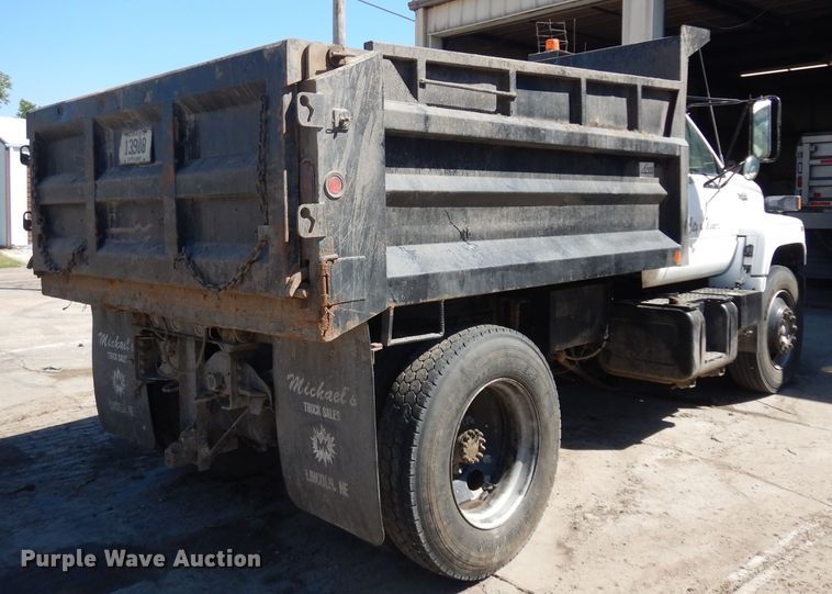 image for item HV9760 1990 GMC TopKick C6000  dump truck