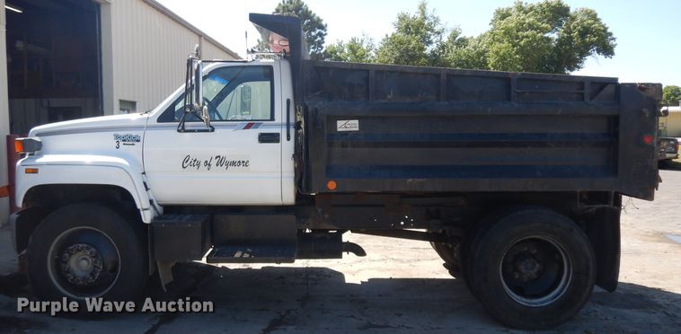 image for item HV9760 1990 GMC TopKick C6000  dump truck