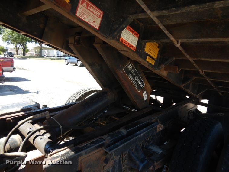 image for item HV9760 1990 GMC TopKick C6000  dump truck