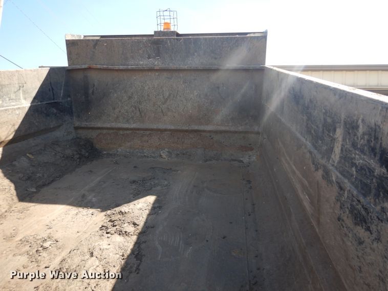 image for item HV9760 1990 GMC TopKick C6000  dump truck