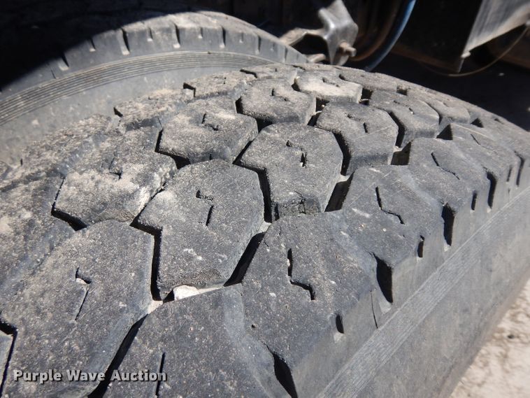 image for item HV9760 1990 GMC TopKick C6000  dump truck