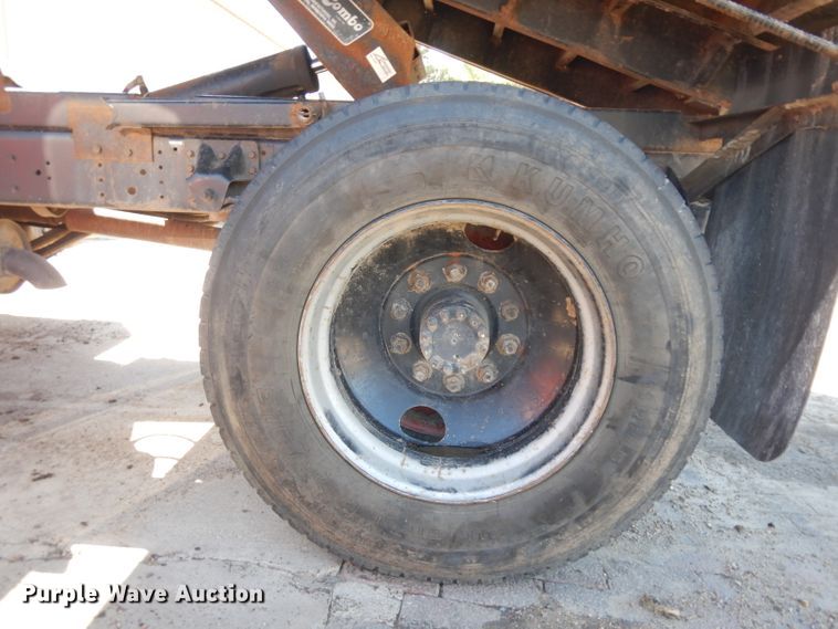 image for item HV9760 1990 GMC TopKick C6000  dump truck