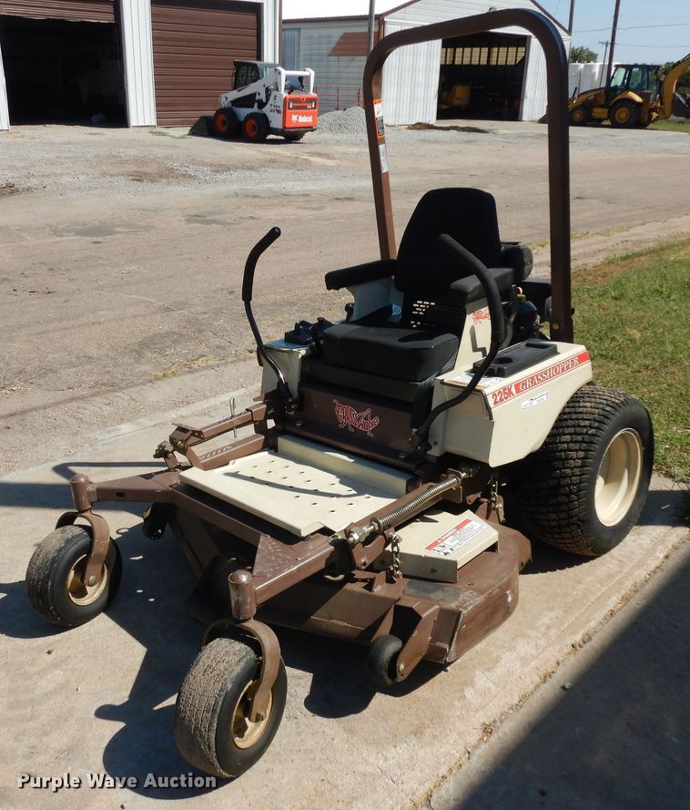 image for item HV9762 Grasshopper 225K ZTR lawn mower