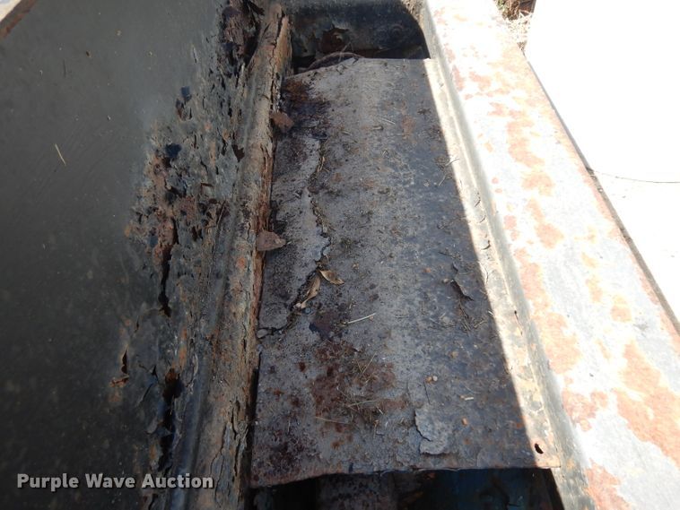 image for item HV9763 (2) tailgate sanders